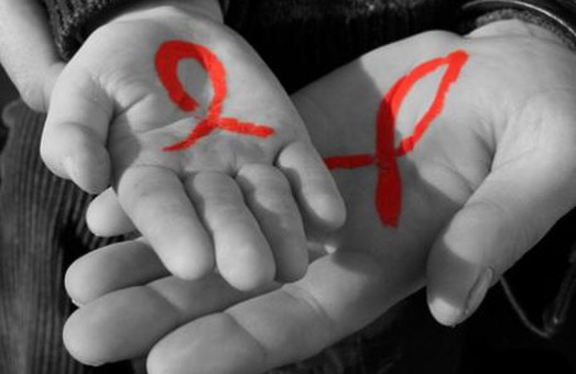 Соціальний педагог розповів про проблеми ВІЛ-позитивних дітей