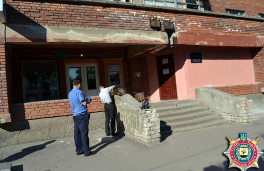 У Донецькій області підірвали банкомат (фото)