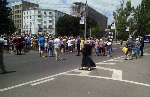 Масовий протест у Донецьку ймовірно підготували провокатори, таку підозру висунув Захарченко