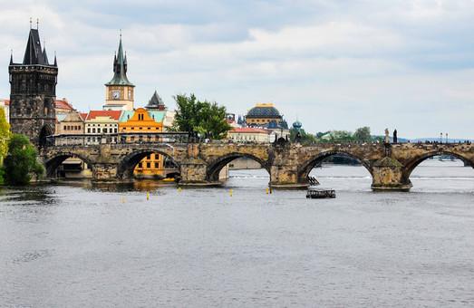 карлів міст через влтаву