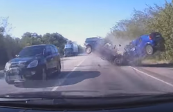 Жахлива аварія відбулася на сімферопольському шляху (відео)