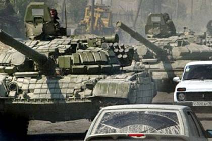 Танкова бригада військ РФ облишає Горлівку, серед сепаратистів паніка