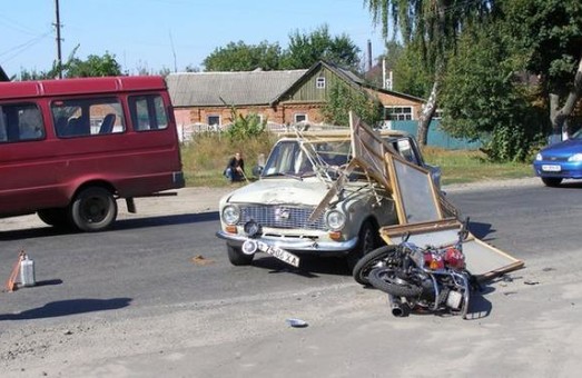 Поблизу Мерефи розбився мотоцикліст (фото)