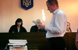 У Київському райсуді Харкові сьогодні розглядають справу Марини Ковтун, яка привезла міну до пабу «Стіна»