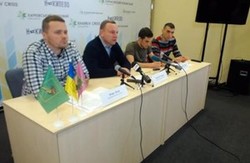 Громадська рада контролюватиме діяльність міської ради, - активіст ЦК «Азов» Лядов