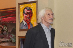 «Себе як в дзеркалі бачу»: в Харкові стартувала виставка автопортретів (фото)