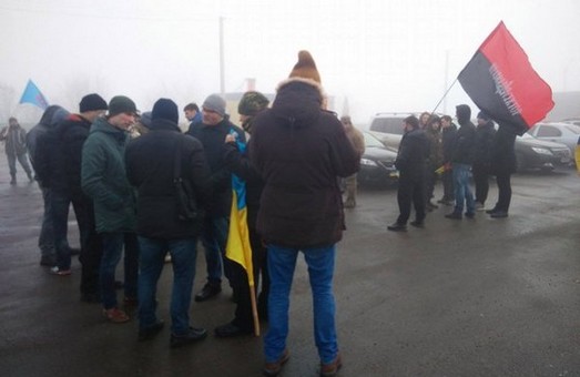 Після поїздки до Гоптівки громадські активісти збираються зробити заяву (фото)
