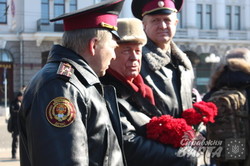 «Герої не вмирають»: як харків’яни відзначили другі роковини Майдану (фото)