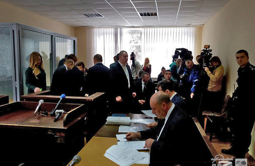 У Київському райсуді Полтави розпочалося десяте засідання у справі мера Кернеса (фото)