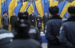 Яценюк у Харкові розповів про розслідування справи відносно київського патрульного