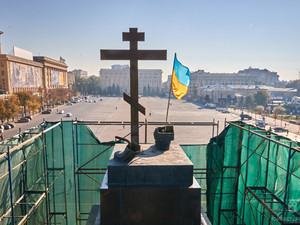 На демонтаж постаменту колишнього монумента «вождю», що на площі Свободи, з міського гаманця виділили близько 2 млн гривень