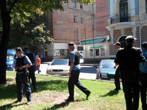 Прокурори схвалили дії правоохоронців під час заворушень на вул. Скрипника у серпні 2015 року