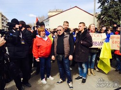 Активісти вимагають звільнення прокурора області