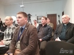 Дискримінація в Україні: висновки соціологічних досліджень 