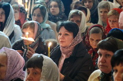 Прибуття Благодатного вогню у Харків