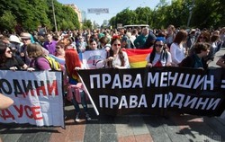 Марш рівності у Києві: прийшло 1000 прихильників, затримано понад 50 противників