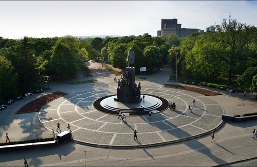 У саду Шевченка хочуть побудувати багатоповерхівки