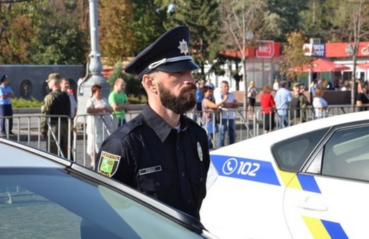 Харківську поліцію пересадять на унікальні автомобілі,які майже не "їдять" бензин