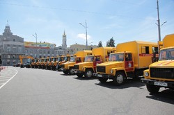 На майдані Конституції виставили нову техніку КП «Харківводоканал».