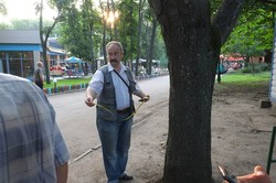 У саду Шевченка готуються "рахувати" дерева. Фоторепортаж