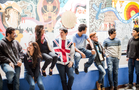 Британці розшукують в Україні студентські ініціативи. Найкращим обіцяють iPad mini