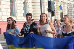 «Одна, єдина, соборна Україна». В Харкові відбувся марш вишиванок