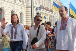 «Одна, єдина, соборна Україна». В Харкові відбувся марш вишиванок