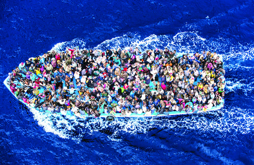 Берегова охорона у Середземному морі врятувала понад 1000 нелегальних мігрантів