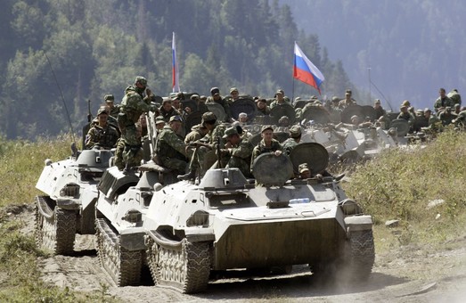 На кордоні з Україною - 100-тисячна армія Росії