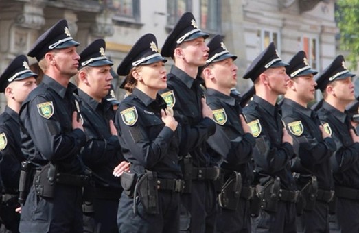 Харківську поліцію знову реформують - тепер за допомогою копів зі Швеції і Данії