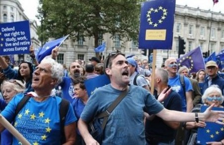 Британці не хочуть виходити з ЄС