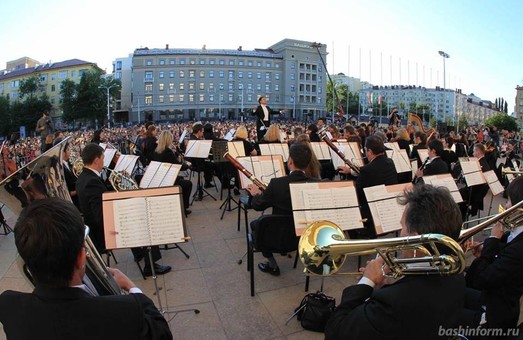 На площі Архітекторів вперше виступить симфоничний оркестр під відкритим небом