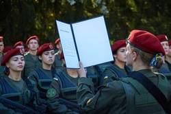 Майбутні офіцери-гвардійці присягнули на Меморіалі Слави