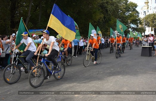 Півтисячі школярів взяли участь у велопробігу в П'ятихатках
