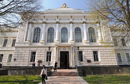 Харківський університет став офіційним партнером Кембриджу