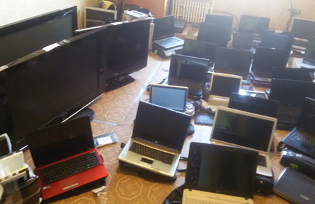 Поліція розшукує власників вкрадених ноутбуків (фото)