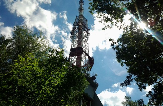 У Харкові підірвали радіотелевізійний центр (ФОТО, ВІДЕО)