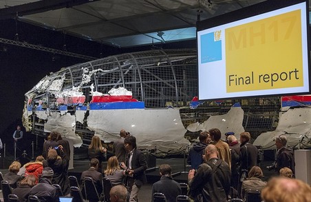 Порошенко визнав висновки розслідування авіакатастрофи МН17 твердими доказами вини Росії