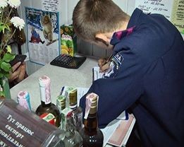 Харківські копи під час рейду вилучили близько тонни нелегального алкоголю