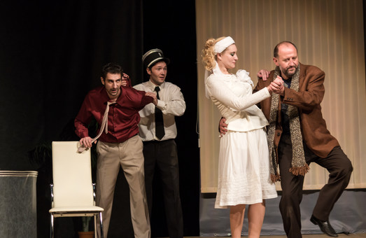 Ідеальне вбивство-спектакль: на сцені харківського театру об`єднаються детектив та мелодрама