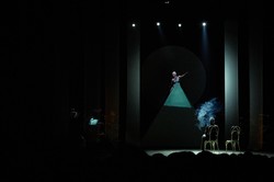 "Таємні коди" групи "Шана": магічне поєднання музики, пластики і танцю на сцені театру Шевченка