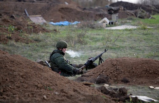 Бойовики продовжують порушувати "режим тиші" на Донбасі: де стріляли