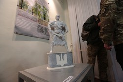 У Харкові вирішують, який пам`ятник з`явиться у сквері Захисників України