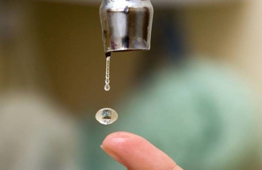 Харків'яни сьогодні залишилися без води: список адрес