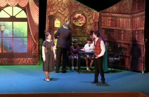 Харківський дитячий театр підготував прем`єру за мотивами циклу «Хроніки Нарнії»