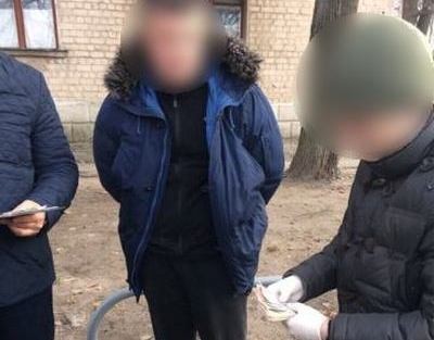 Харківський поліцейський може розплатитися 10 роками позбавлення волі за хабар