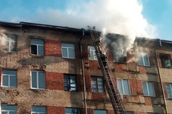 В Харкові через пожежу евакуювали 25 людей (ФОТО)