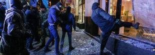 Погром «Ощадбанку» у Києві: з'явилися фото та відео