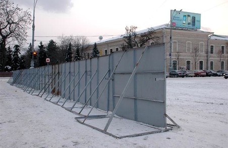 У Харькові на площі Свободи можна знову паркуватися