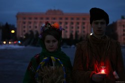 "Запали свічку": як це було у Харкові (фото)